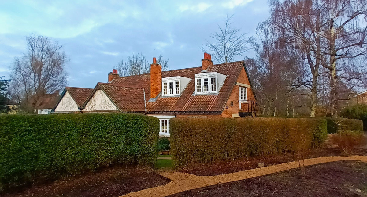 The Kilns, Lewis Close